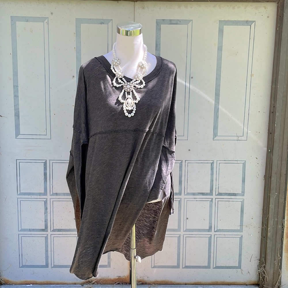 •Free People • Long Sleeve Top